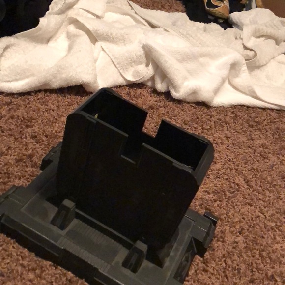 Halo MastercheifGame Holder Helmet - Picture 3 of 3